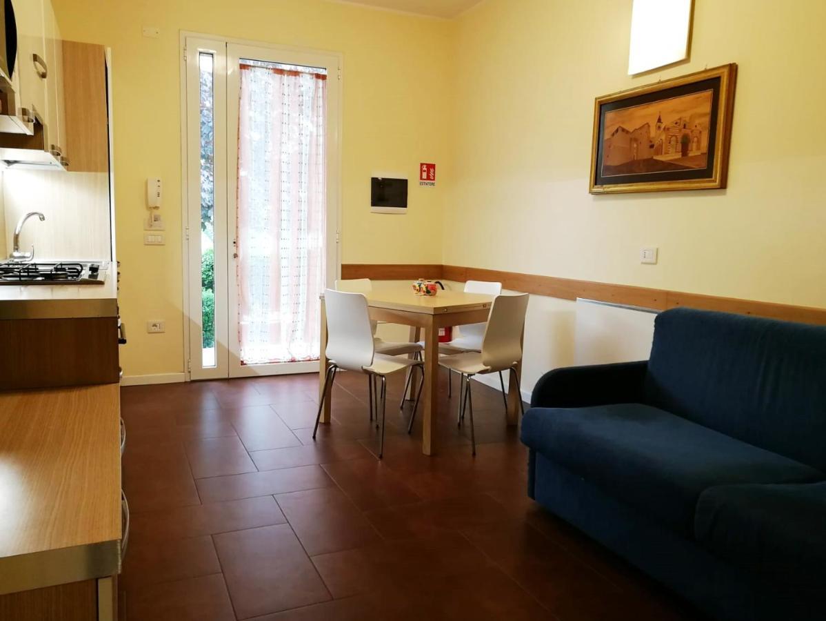 Margherita Rimini - Appartamenti Al Mare Zewnętrze zdjęcie