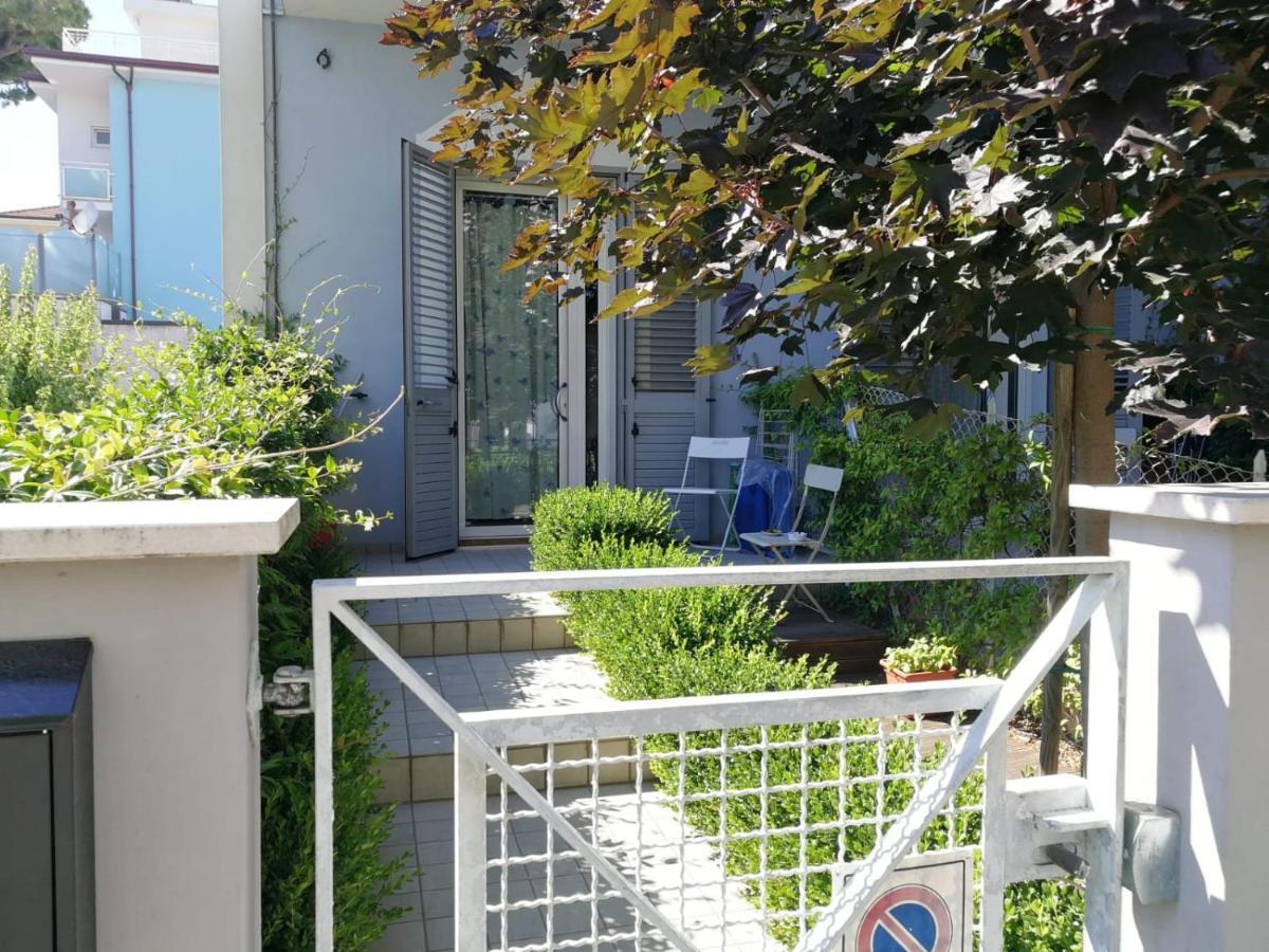 Margherita Rimini - Appartamenti Al Mare Zewnętrze zdjęcie