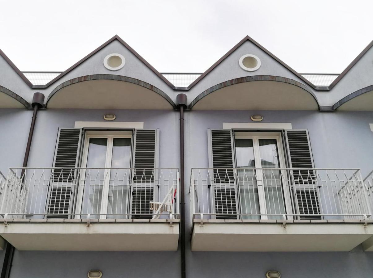 Margherita Rimini - Appartamenti Al Mare Zewnętrze zdjęcie